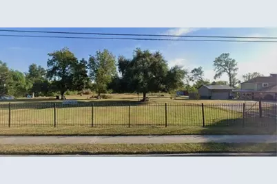 1821 S Victory Drive, Houston, TX 77088 - Photo 4