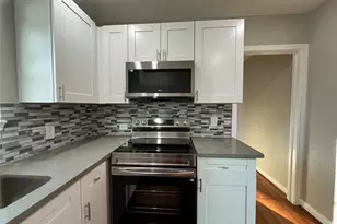 723 N Meyer St, Sealy, TX 77474 - Photo 38