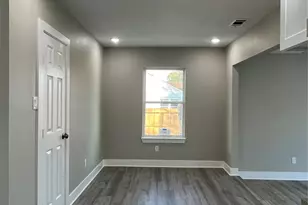 723 N Meyer St, Sealy, TX 77474 - Photo 24