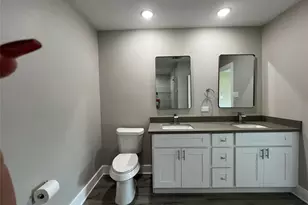 723 N Meyer St, Sealy, TX 77474 - Photo 16