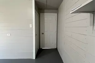 723 N Meyer St, Sealy, TX 77474 - Photo 30