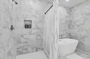 4013 St Augustine St, Houston, TX 77021 - Photo 6