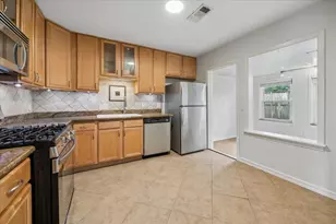 5209 Evergreen St, Bellaire, TX 77401 - Photo 8