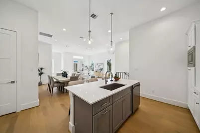 1405 W 21st St #B, Houston, TX 77008 - Photo 10