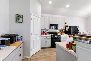 20073 Poppy Hills Ln, Cleveland, TX 77327 - Photo 10