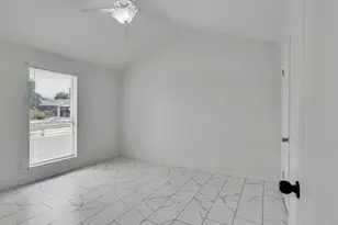 3207 Brookston St, Houston, TX 77045 - Photo 18