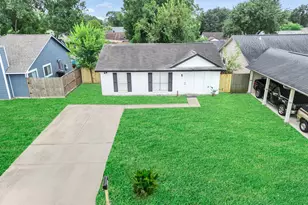 3207 Brookston St, Houston, TX 77045 - Photo 2