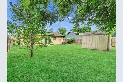 3207 Brookston Street, Houston, TX 77045 - Photo 34