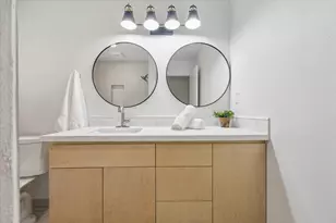 3726 Las Palmas St, Houston, TX 77027 - Photo 12