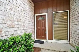 3130 Frontier Dr, Sugar Land, TX 77479 - Photo 2