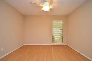 3130 Frontier Dr, Sugar Land, TX 77479 - Photo 12