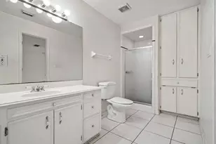 1306 Ervin St, League City, TX 77573 - Photo 4
