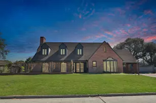 7846 Santa Elena St, Houston, TX 77061 - Photo 2