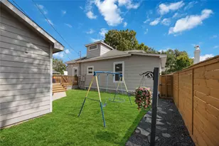 711 Walton St, Houston, TX 77009 - Photo 42