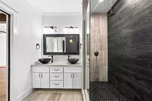 711 Walton St, Houston, TX 77009 - Photo 26