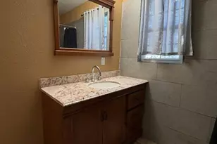 107 N 10th St, Richmond, TX 77469 - Photo 12