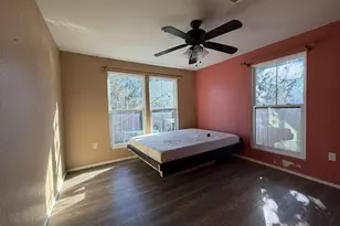 107 N 10th St, Richmond, TX 77469 - Photo 10