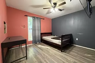 107 N 10th St, Richmond, TX 77469 - Photo 14