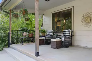 13210 Crest Dr, Willis, TX 77318 - Photo 10