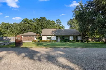 13210 Crest Drive, Willis, TX 77318 - Photo 2