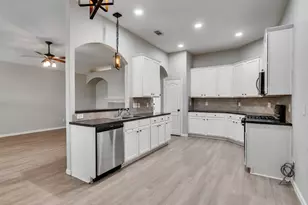 2310 Highland Crossing Dr, Conroe, TX 77304 - Photo 16