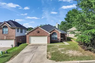 2310 Highland Crossing Dr, Conroe, TX 77304 - Photo 1