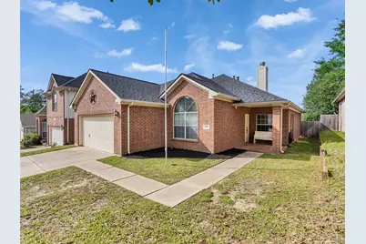 2310 Highland Crossing Drive, Conroe, TX 77304 - Photo 2