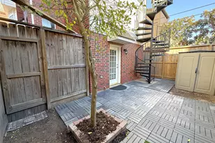 1963 Peden St, Houston, TX 77019 - Photo 8
