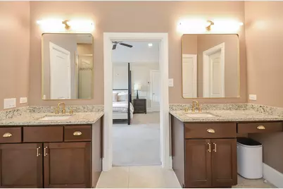 934 W 24th Street, Houston, TX 77008 - Photo 26