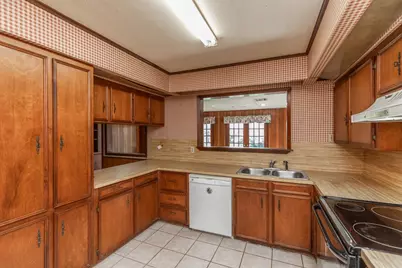 1035 Palermo Drive, Beaumont, TX 77705 - Photo 8