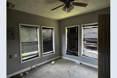 720 Yupon Street, Baytown, TX 77520 - Photo 6