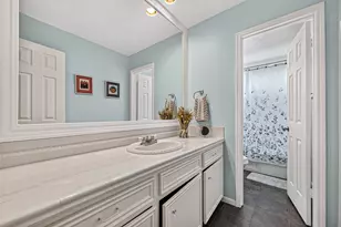 11042 Bellbrook Dr, Houston, TX 77096 - Photo 16