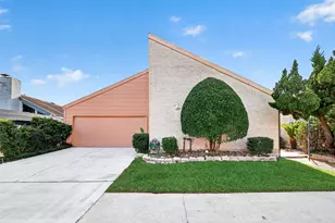 11042 Bellbrook Dr, Houston, TX 77096 - Photo 4