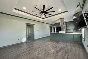517 S Avenue G, Freeport, TX 77541 - Photo 4