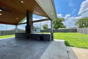 517 S Avenue G, Freeport, TX 77541 - Photo 26