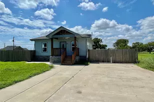 517 S Avenue G, Freeport, TX 77541 - Photo 2