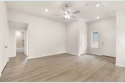 176 Road 5102L, Cleveland, TX 77327 - Photo 8