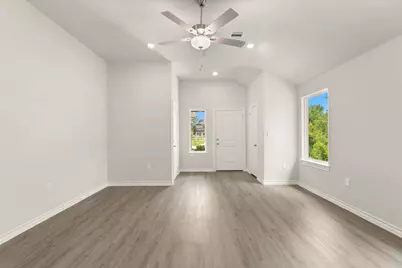 176 Road 5102L, Cleveland, TX 77327 - Photo 14