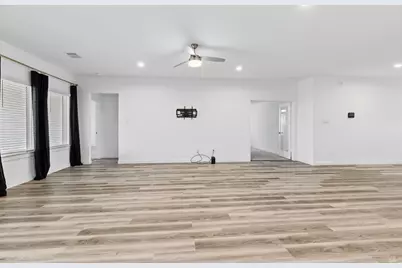 31514 Avebury Lake Lane, Fulshear, TX 77441 - Photo 32