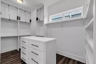 2716 Baldwin St, Houston, TX 77006 - Photo 18