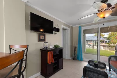 66 Tarpon Street, Bayou Vista, TX 77563 - Photo 6