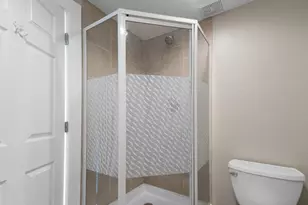 66 Tarpon St, Bayou Vista, TX 77563 - Photo 10