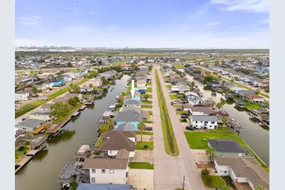 66 Tarpon Street, Bayou Vista, TX 77563 - Photo 36