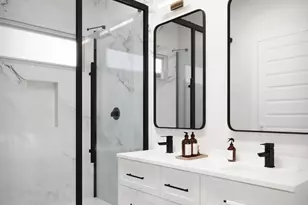 4618 Davenport St, Houston, TX 77051 - Photo 12