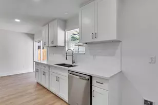 12335 Buckland Ln, Houston, TX 77039 - Photo 8