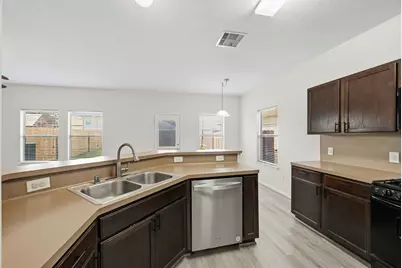 9431 Parsley Path Lane, Houston, TX 77064 - Photo 16