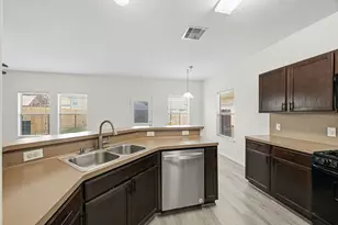 9431 Parsley Path Ln, Houston, TX 77064 - Photo 16