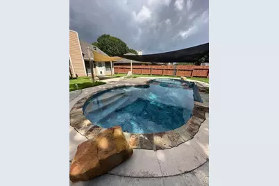 16715 Parliament Drive, Houston, TX 77083 - Photo 20