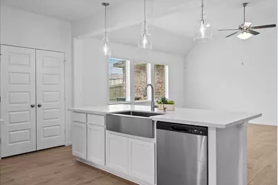 7111 Hillside Avenue, Baytown, TX 77523 - Photo 36