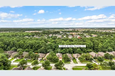 12818 Bridle Springs Lane, Houston, TX 77044 - Photo 36